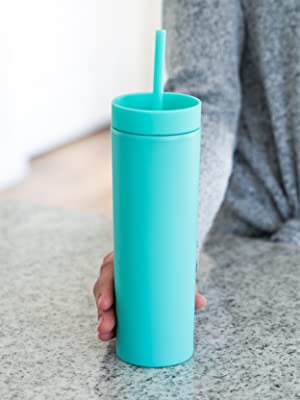 SKINNY TUMBLER MATTE DE PLÁSTICO CON POPOTE 16oz