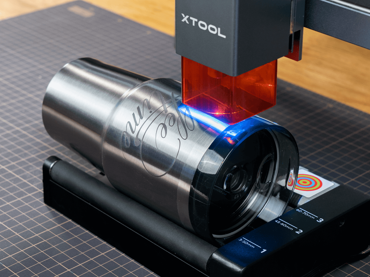 MÁQUINA DE CORTE Y GRABADO LÁSER XTOOL D1 PRO 5W