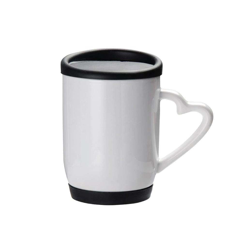 TAZA CON ASA DE CORAZÓN Y TAPA NEGRA 11oz